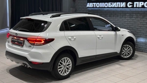 Хетчбэк Kia Rio X-Line 2018 года, 1420000 рублей, Красноярск