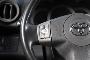 Внедорожник Toyota RAV4 2006 года, 1289000 рублей, Новосибирск