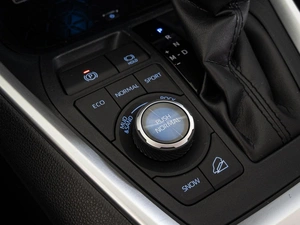 Внедорожник Toyota RAV4 2020 года, 3050000 рублей, Краснодар
