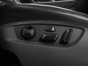 Внедорожник Volkswagen Touareg 2011 года, 2119000 рублей, Тюмень