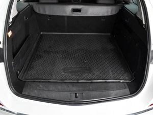 Универсал Opel Astra 2013 года, 1060000 рублей, Воронеж