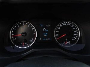 Внедорожник Toyota RAV4 2020 года, 3549000 рублей, Саратов