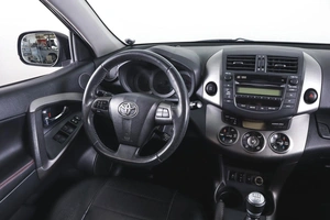 Внедорожник Toyota RAV4 2011 года, 1699000 рублей, Пермь