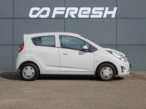 Хетчбэк Chevrolet Spark 2013 года, 865000 рублей, Краснодар