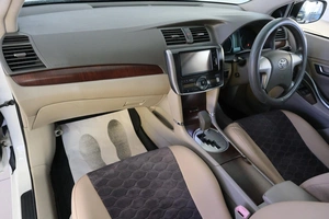 Седан Toyota Premio 2010 года, 1179000 рублей, Омск