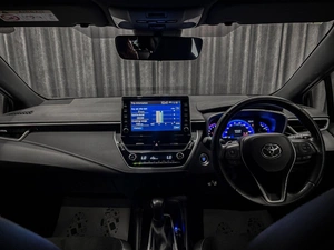 Хетчбэк Toyota Corolla 2020 года, 1699000 рублей, Красноярск