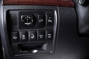 Внедорожник Toyota Land Cruiser 2015 года, 4039000 рублей, Пермь