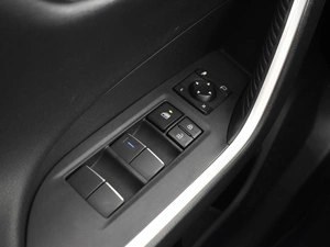 Внедорожник Toyota RAV4 2021 года, 2570100 рублей, Казань