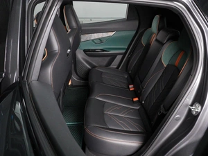 Внедорожник Changan UNI-T 2023 года, 2942000 рублей, Красный Пахарь