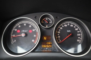 Седан Opel Astra 2008 года, 520000 рублей, Орёл