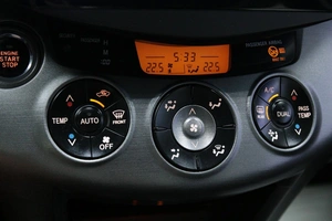 Внедорожник Toyota RAV4 2010 года, 1528000 рублей, Солонцы