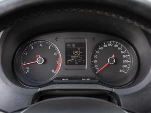 Седан Volkswagen Polo 2017 года, 990000 рублей, Краснодар