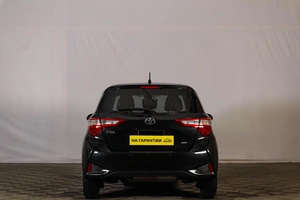Хетчбэк Toyota Vitz 2019 года, 1469000 рублей, Тюмень