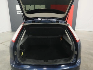 Хэтчбек Ford Focus 2010 года, 810000 рублей, Курск