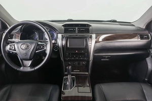 Седан Toyota Camry 2016 года, 1869000 рублей, Пермь