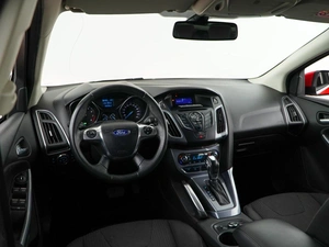 Хетчбэк Ford Focus 2011 года, 949046 рублей, Москва