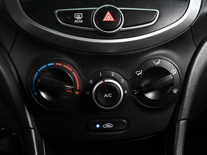 Хетчбэк Hyundai Solaris 2012 года, 750000 рублей, Аксай