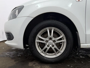 Седан Volkswagen Polo 2014 года, 850000 рублей, Орёл