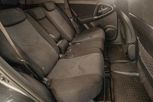Внедорожник Toyota RAV4 2012 года, 1599000 рублей, Челябинск