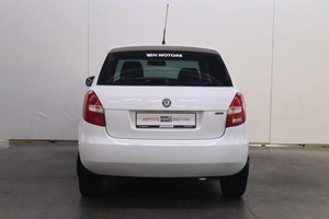 Хэтчбек Skoda Fabia 2011 года, 680000 рублей, Брянск