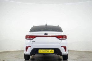 Седан Kia Rio 2018 года, 1129000 рублей, Оренбург
