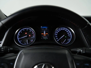 Седан Toyota Camry 2018 года, 2597077 рублей, Москва