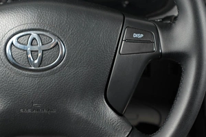 Седан Toyota Avensis 2007 года, 999000 рублей, Тюмень