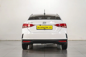 Седан Hyundai Solaris 2022 года, 1829000 рублей, Челябинск