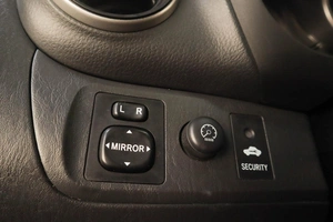 Внедорожник Toyota RAV4 2004 года, 799000 рублей, Челябинск