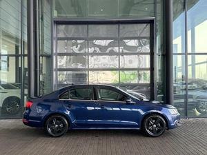 Седан Volkswagen Jetta 2012 года, 1190000 рублей, Уфа