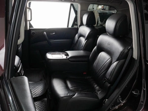 Внедорожник Infiniti QX56 2010 года, 1850000 рублей, Тюмень