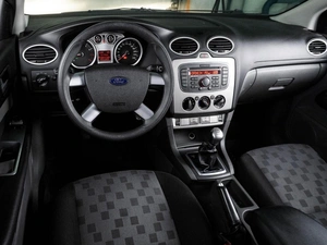 Хетчбэк Ford Focus 2011 года, 499000 рублей, Воронеж