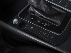 Седан Volkswagen Jetta 2019 года, 1819000 рублей, Ростов-на-Дону