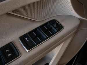 Седан Jaguar XF 2016 года, 1855000 рублей, Краснодар
