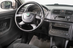 Хетчбэк Skoda Fabia 2011 года, 659000 рублей, Томск