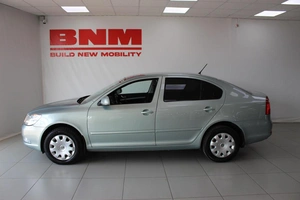 Хэтчбек Skoda Octavia 2012 года, 1050000 рублей, Смоленск