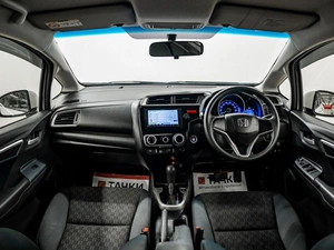 Хетчбэк Honda Fit 2014 года, 700000 рублей, Красноярск