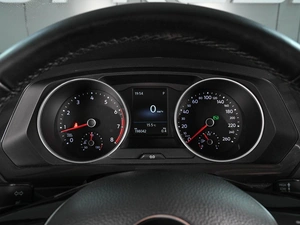 Внедорожник Volkswagen Tiguan 2017 года, 2319000 рублей, Ростов-на-Дону