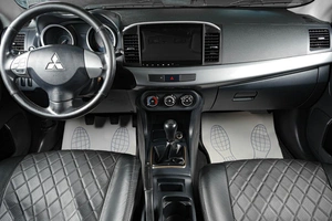 Седан Mitsubishi Lancer 2011 года, 949000 рублей, Тюмень