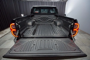 Пикап Toyota Hilux 2025 года, 7549000 рублей, Красноярск