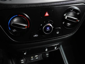 Седан Hyundai Solaris 2017 года, 1149000 рублей, Воронеж