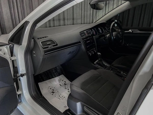 Универсал Volkswagen Golf 2017 года, 1539000 рублей, Красноярск