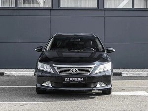 Седан Toyota Camry 2012 года, 1649000 рублей, Кирилловка