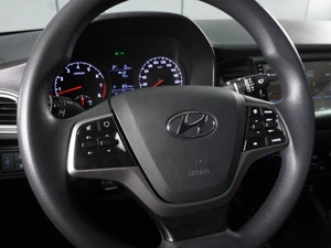 Седан Hyundai Solaris 2019 года, 1580000 рублей, Минеральные Воды