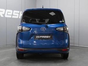 Минивэн Toyota Sienta 2019 года, 1240000 рублей, Омск