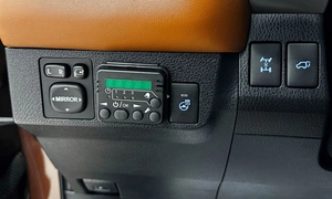 Внедорожник Toyota RAV4 2017 года, 2857000 рублей, Красноярск