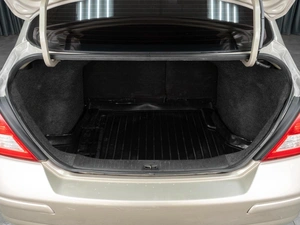 Седан Nissan Tiida 2011 года, 869000 рублей, Тюмень