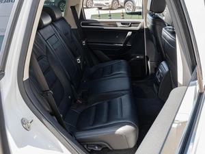 Внедорожник Volkswagen Touareg 2016 года, 3325000 рублей, Краснодар