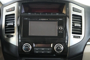 Внедорожник Mitsubishi Pajero 2017 года, 3349000 рублей, Омск