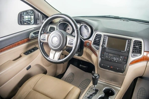Внедорожник Jeep Grand Cherokee 2012 года, 1599000 рублей, Пермь